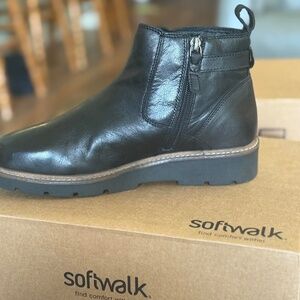 Waneta Softwalk Bootie
